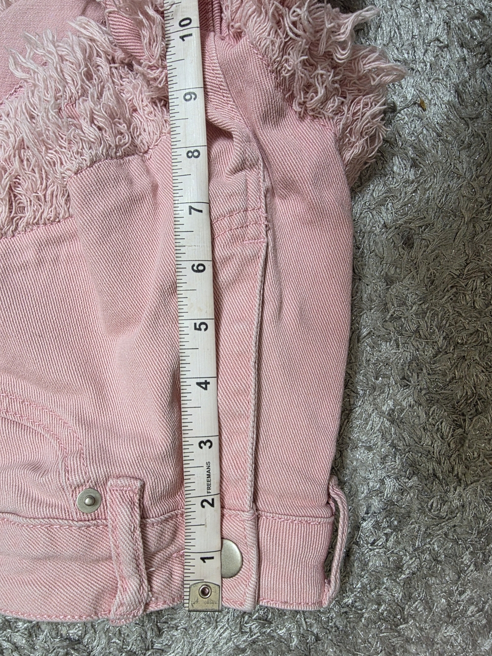American Bazi Pink Fringed Denim Shorts - Picture 5 of 6